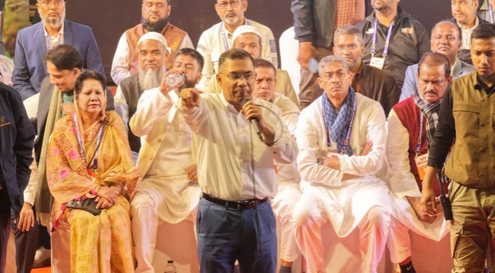 জনগণের সিদ্ধান্তের ওপর নির্ভর করছে দেশের ভবিষ্যৎ: তারেক রহমান